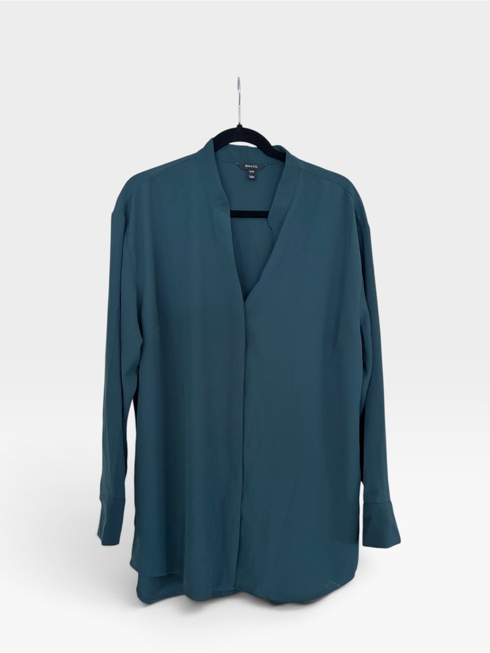 RW&CO. Deep Green, Long-Sleeve V-Neck Blouse Sz X-Large
